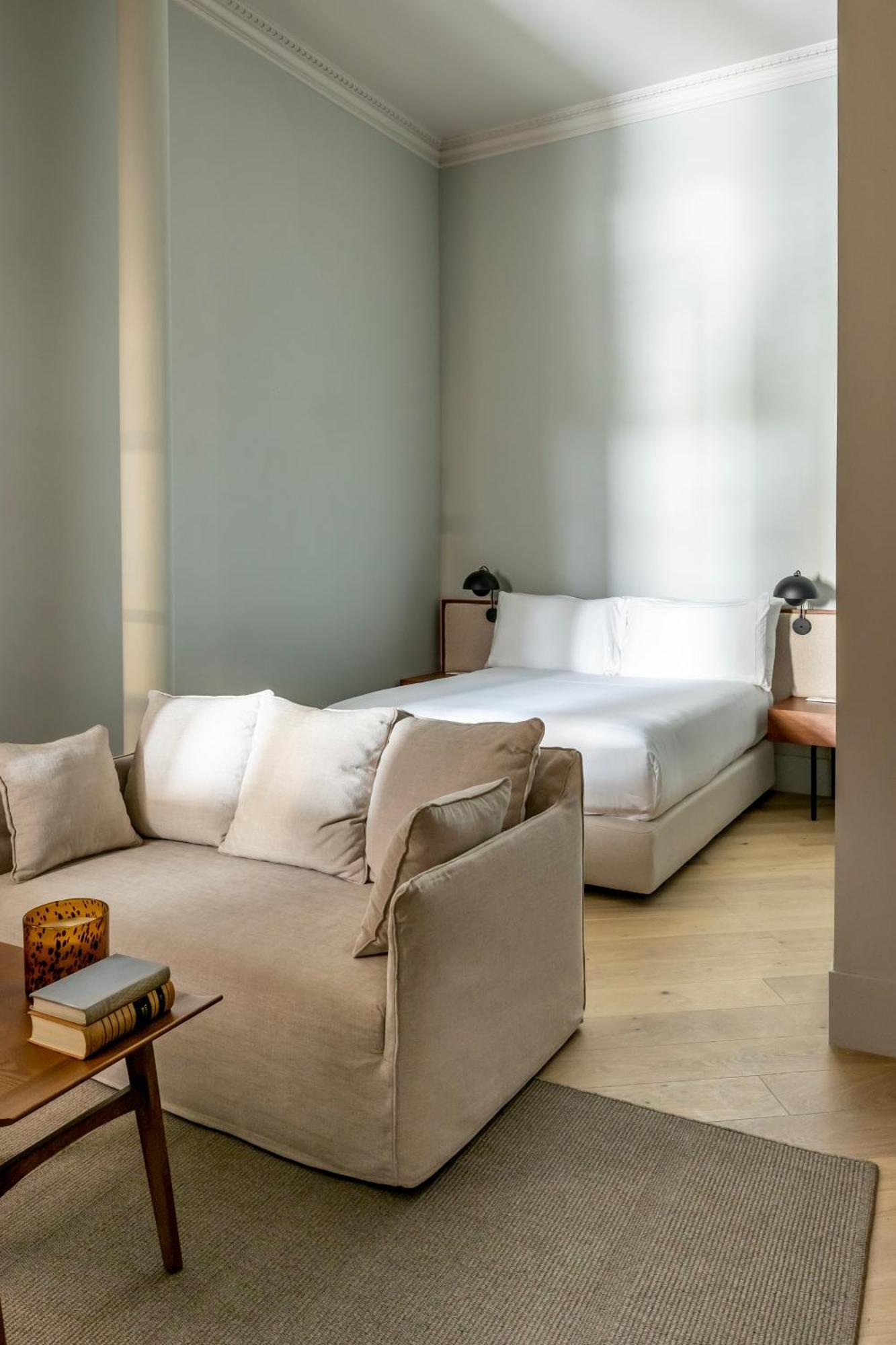 Mercer Residences Sevilla Bagian luar foto