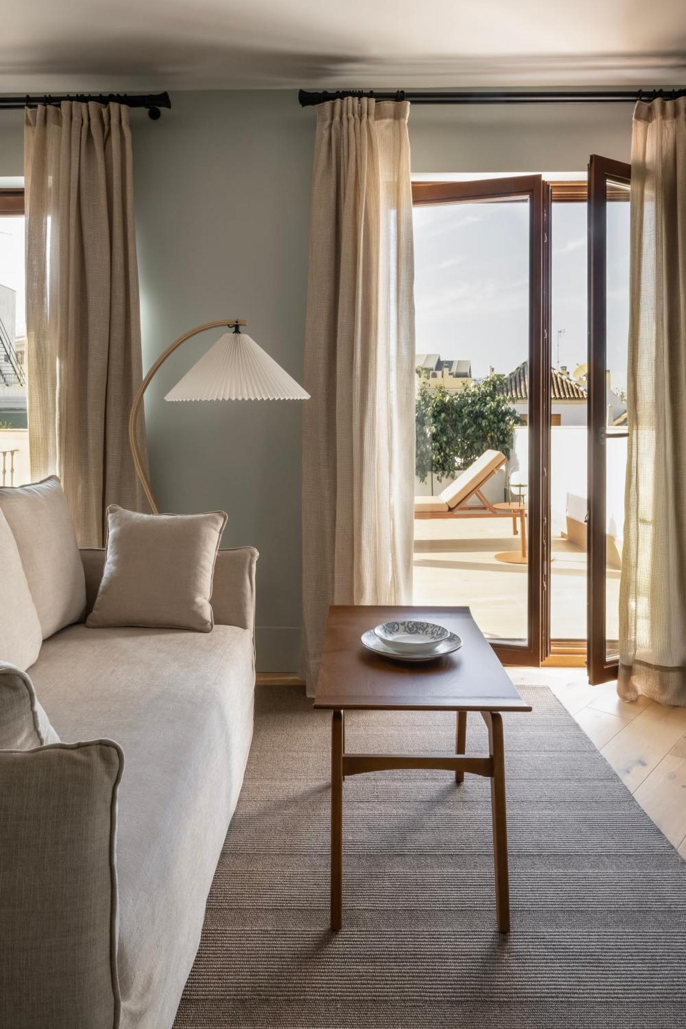 Mercer Residences Sevilla Bagian luar foto