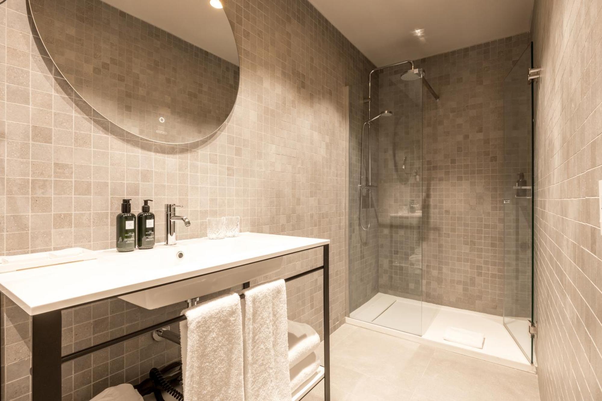 Mercer Residences Sevilla Bagian luar foto